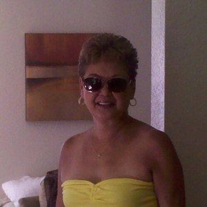 Meet your Posher, Rowena